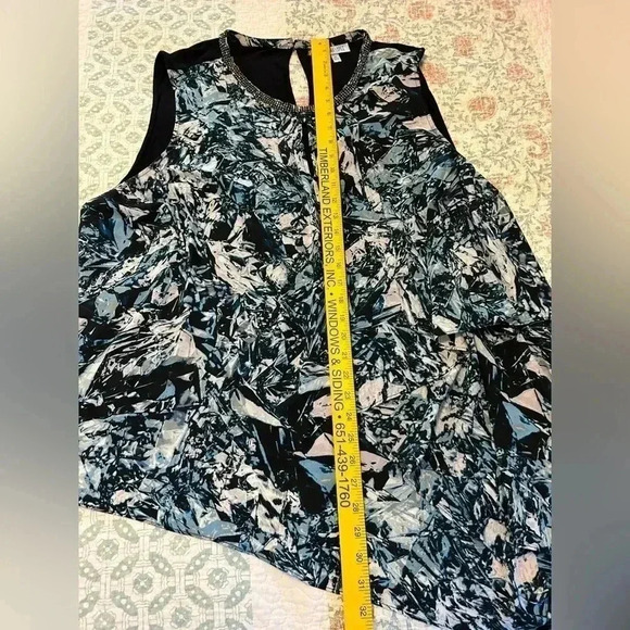 Jennifer Lopez Women’s Size 3X Tank Top with jeweled collar and asymmetrical hem - Picture 5 of 9